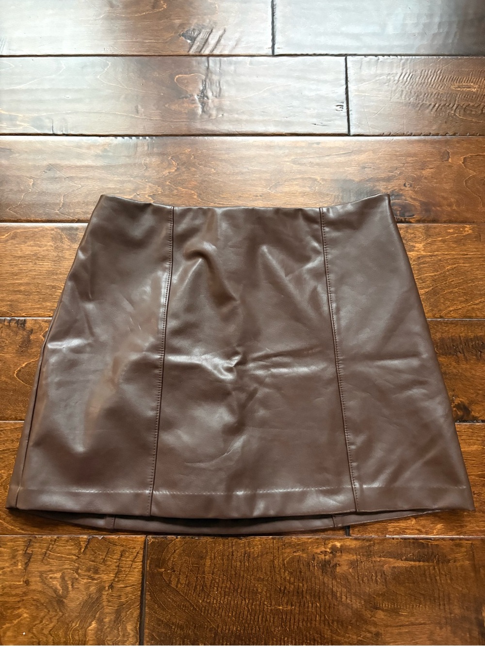 NWOT A&F faux leather skort